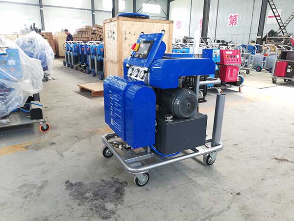 彩鋼瓦屋面怎樣做防水防腐了解一下聚脲噴涂機(圖2) H5600D彩鋼瓦屋面聚脲材料防水防腐噴涂機
